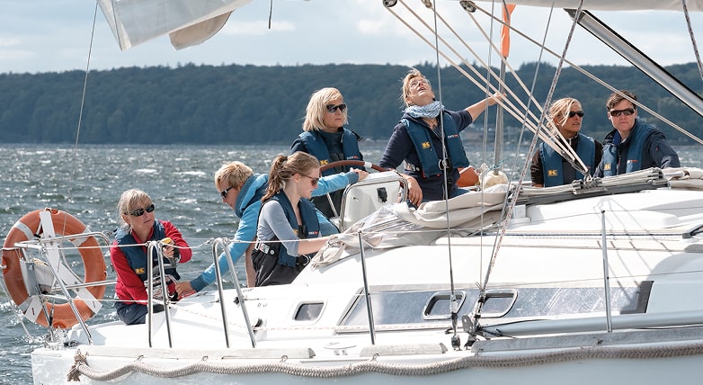 crew-skippertrainings-frauen-klein-dhh-min