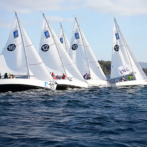 gruppen-angebote-segelkurse-dhh